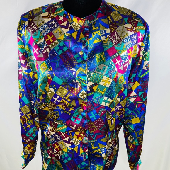 Women’s Blouse - Picture 2 of 3